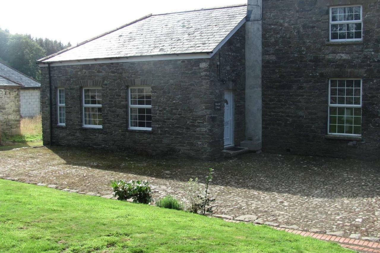 Waterfall Cottage 朗斯顿 外观 照片